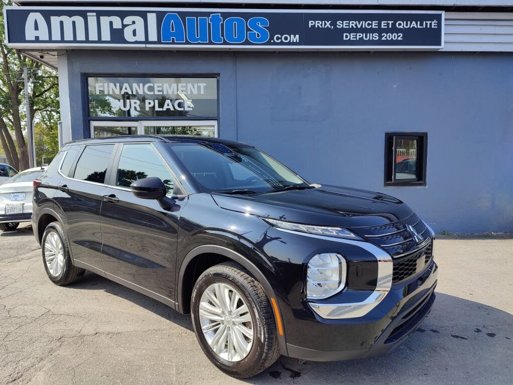 Mitsubishi Outlander ES S-AWC 2024