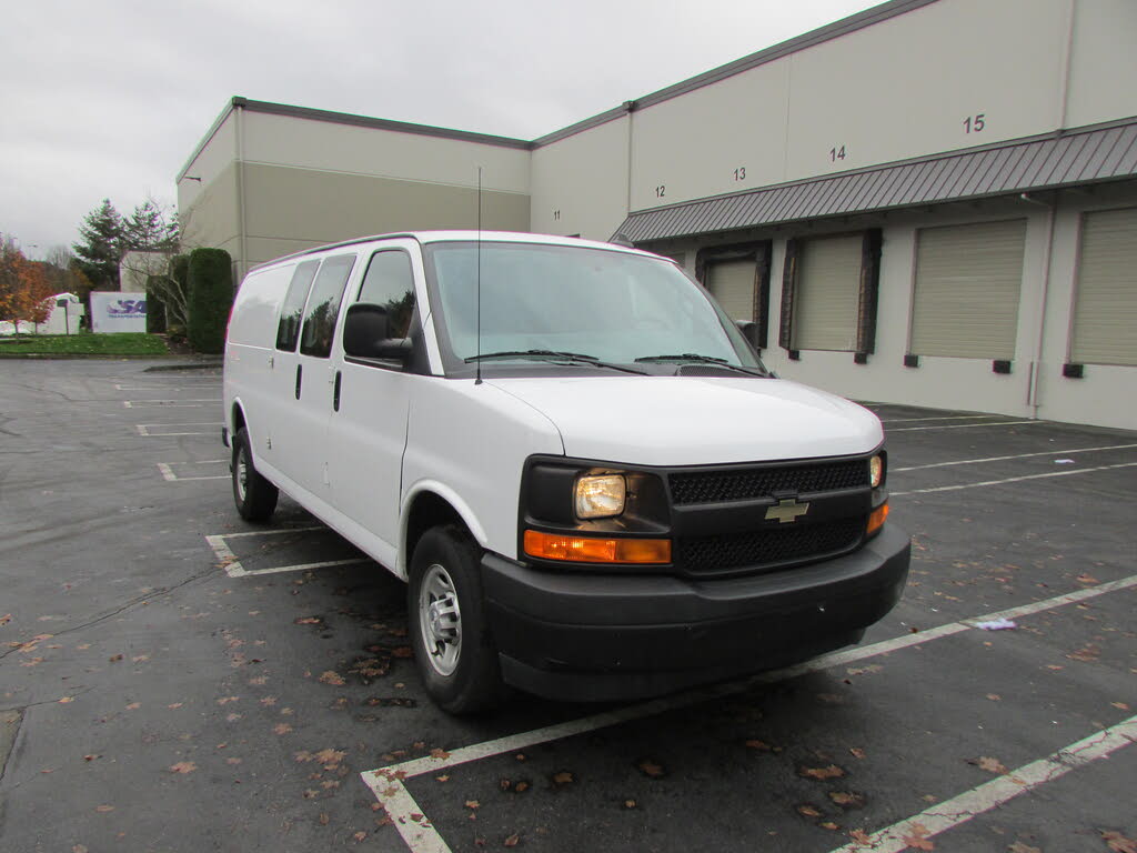 2017 Chevrolet Express Cargo 2500 Extended RWD