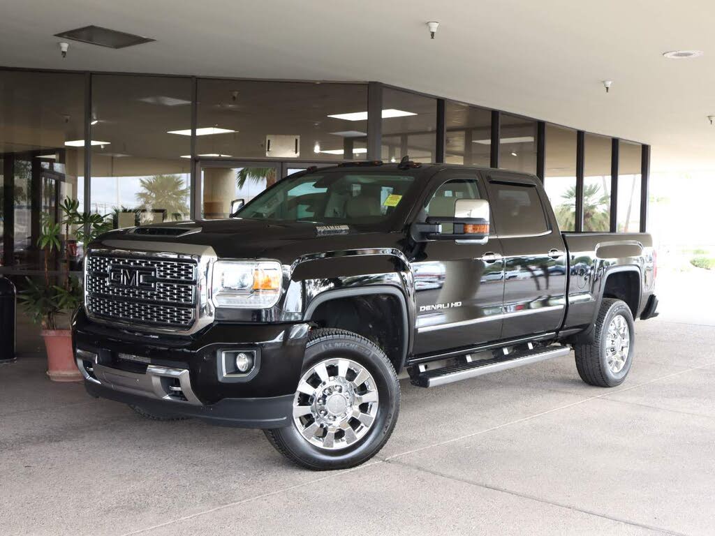 2019 GMC Sierra 2500HD Denali Crew Cab 4WD