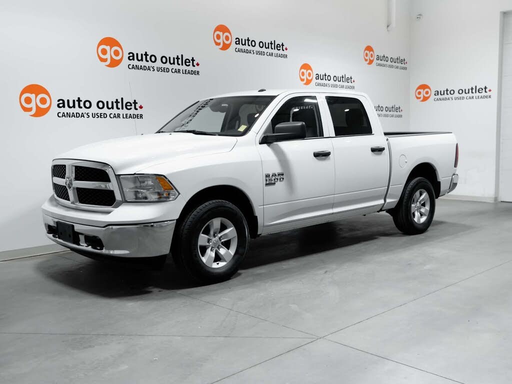 RAM 1500 Classic SLT Crew Cab 4WD 2022