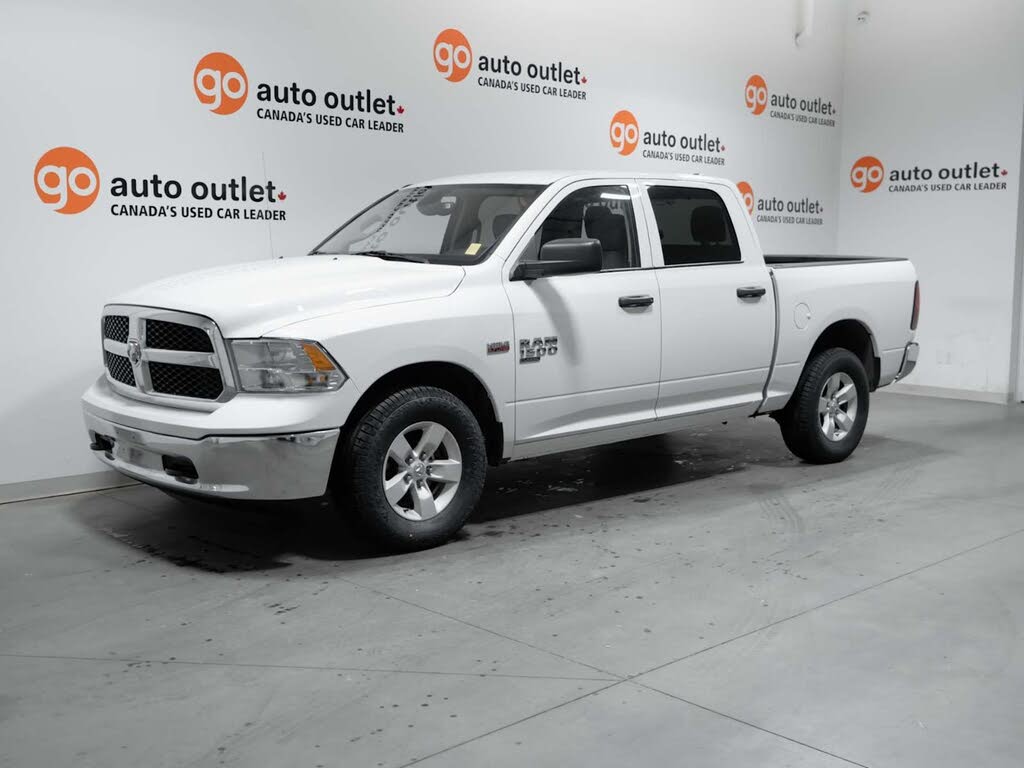 RAM 1500 Classic SLT Crew Cab 4WD 2022