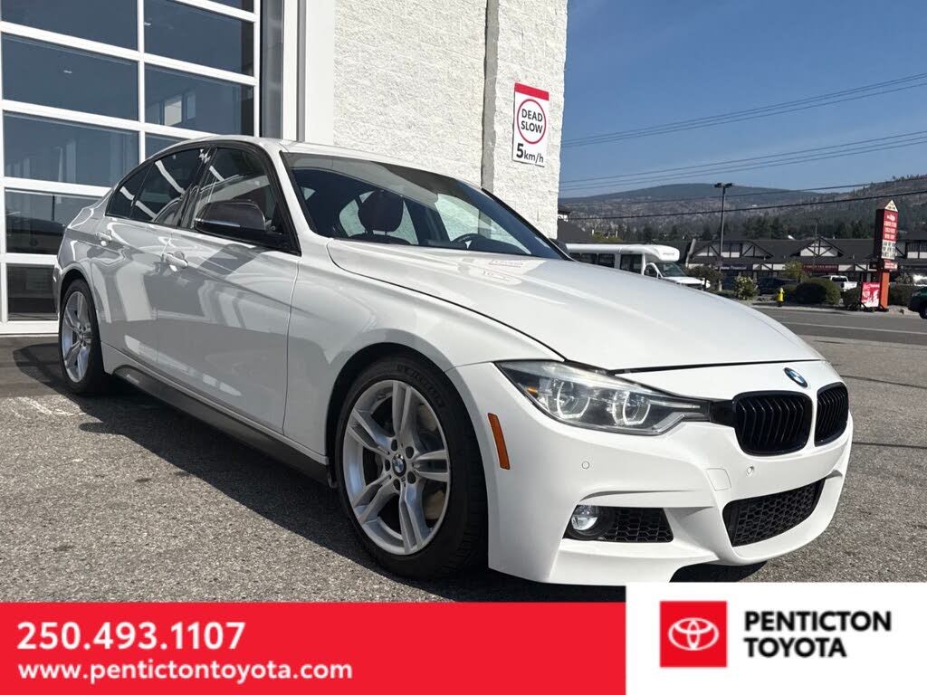 2016 BMW 3 Series 328i Sedan RWD