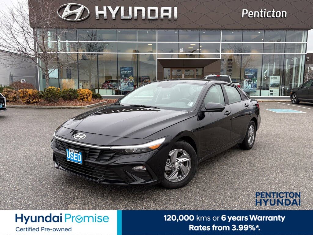 Hyundai Elantra Essential FWD 2025