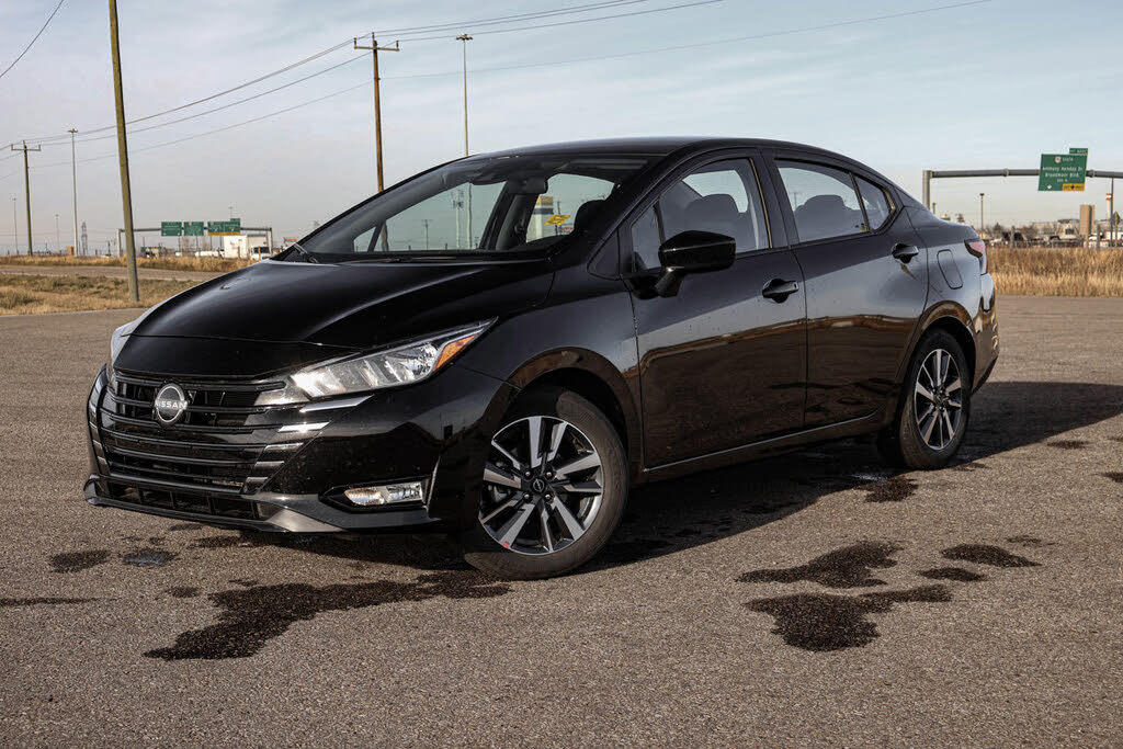 2025 Nissan Versa SV FWD