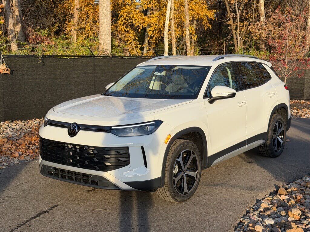 2026 Volkswagen Tiguan SE 4Motion