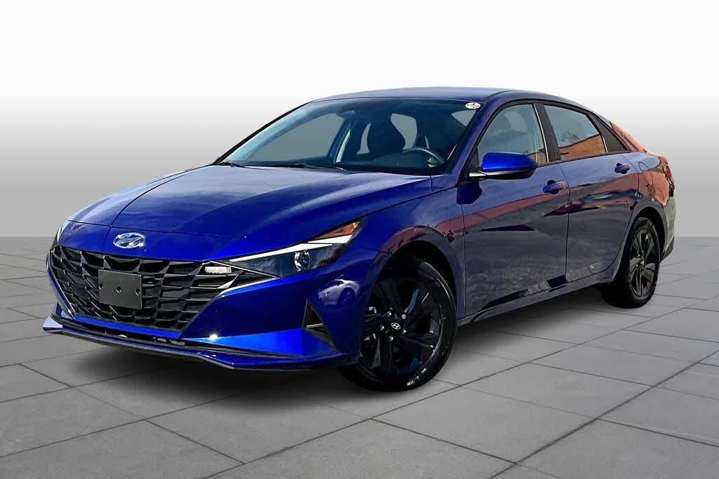 2023 Hyundai Elantra SEL FWD