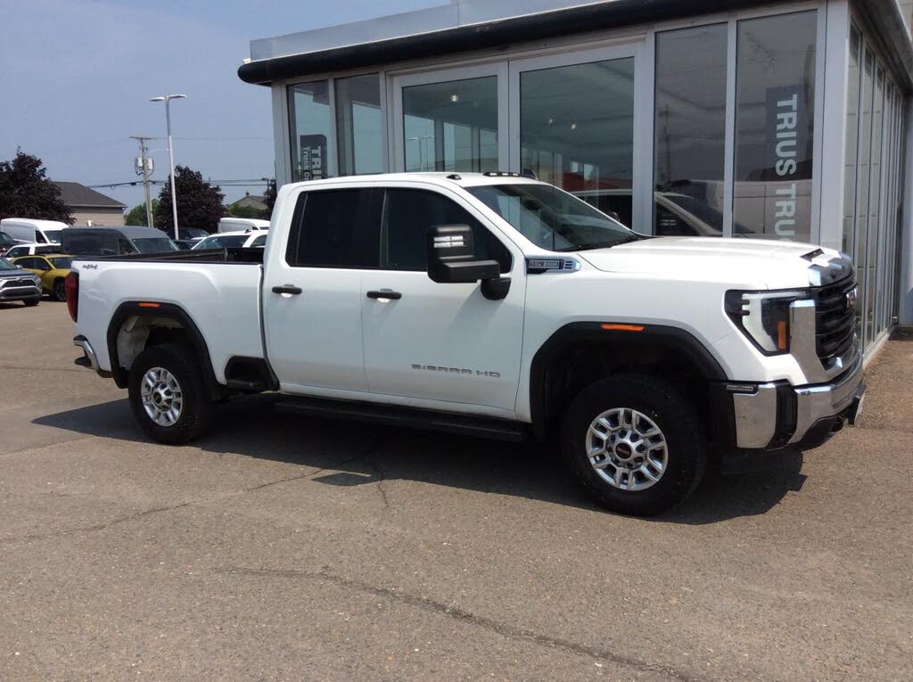 2024 GMC Sierra 2500HD Pro Double Cab 4WD