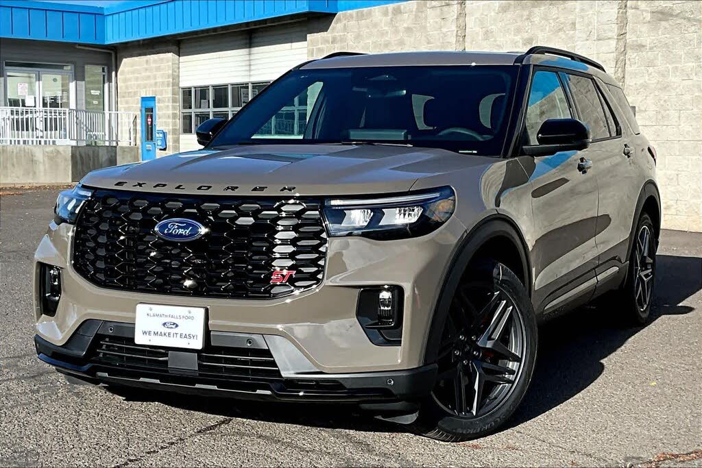 2026 Ford Explorer ST AWD