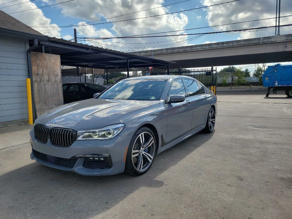 2018 BMW 7 Series 750i RWD
