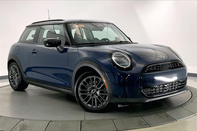 2025 MINI Cooper S Signature Trim 2-door Hatchback