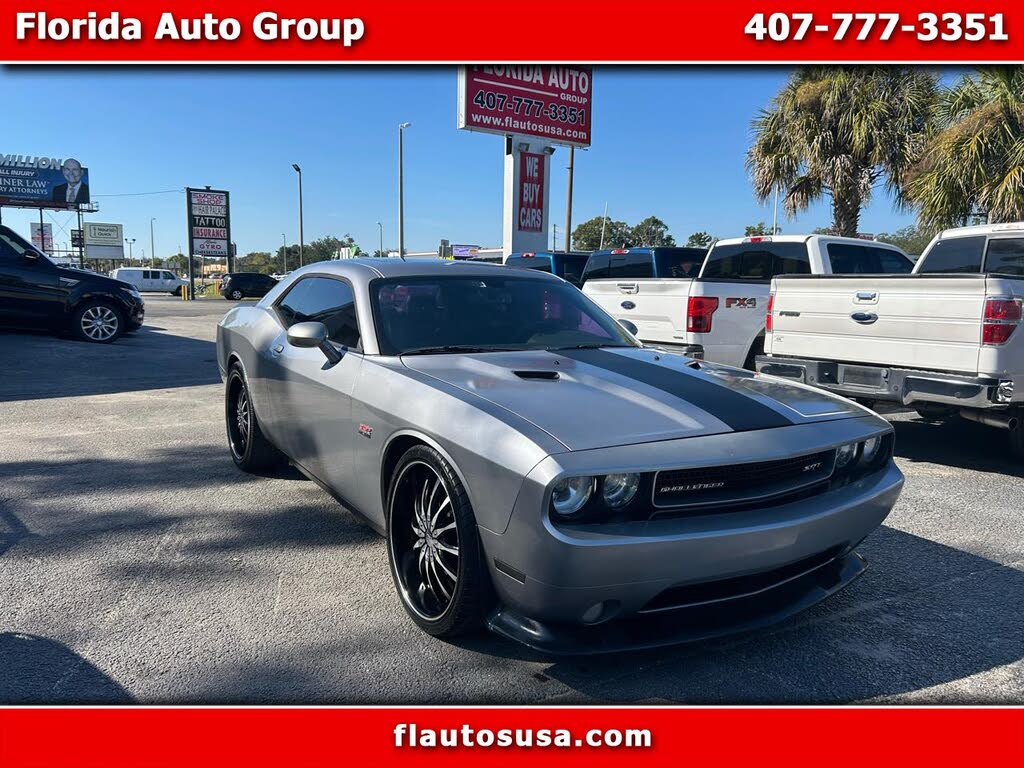 2011 Dodge Challenger SRT8 392 RWD