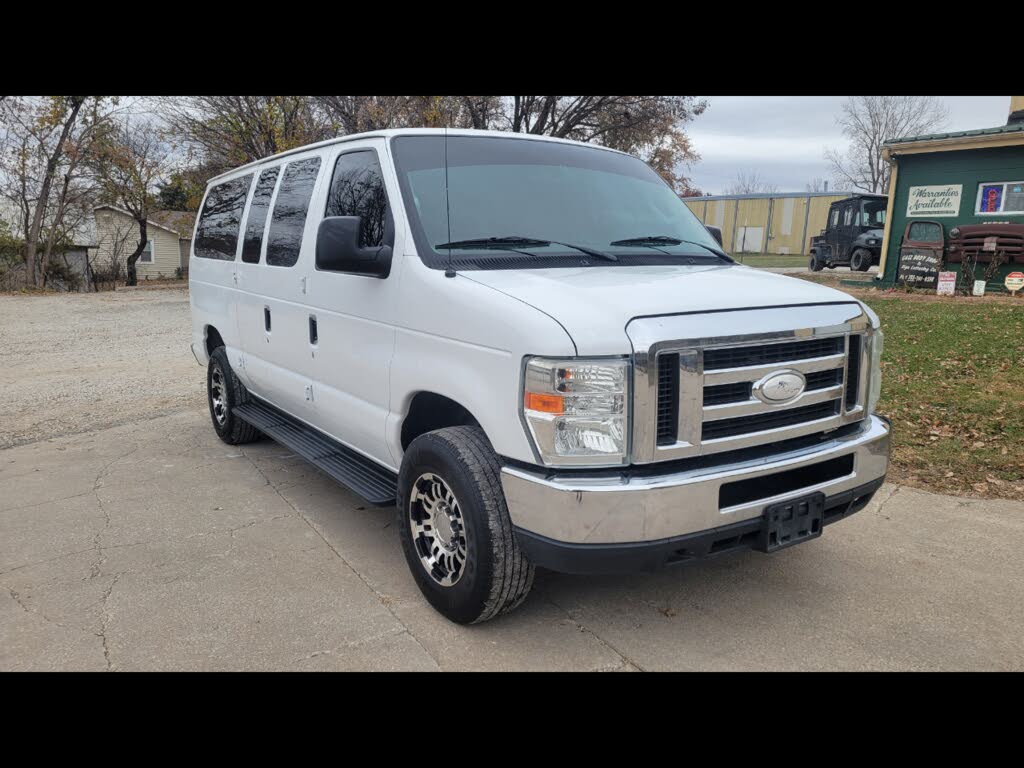 2014 Ford E-Series E-350 Super Duty Cargo Van