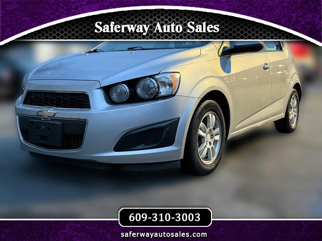 2015 Chevrolet Sonic LT Hatchback FWD