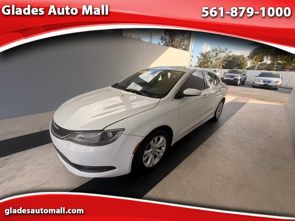 2017 Chrysler 200 LX Sedan FWD