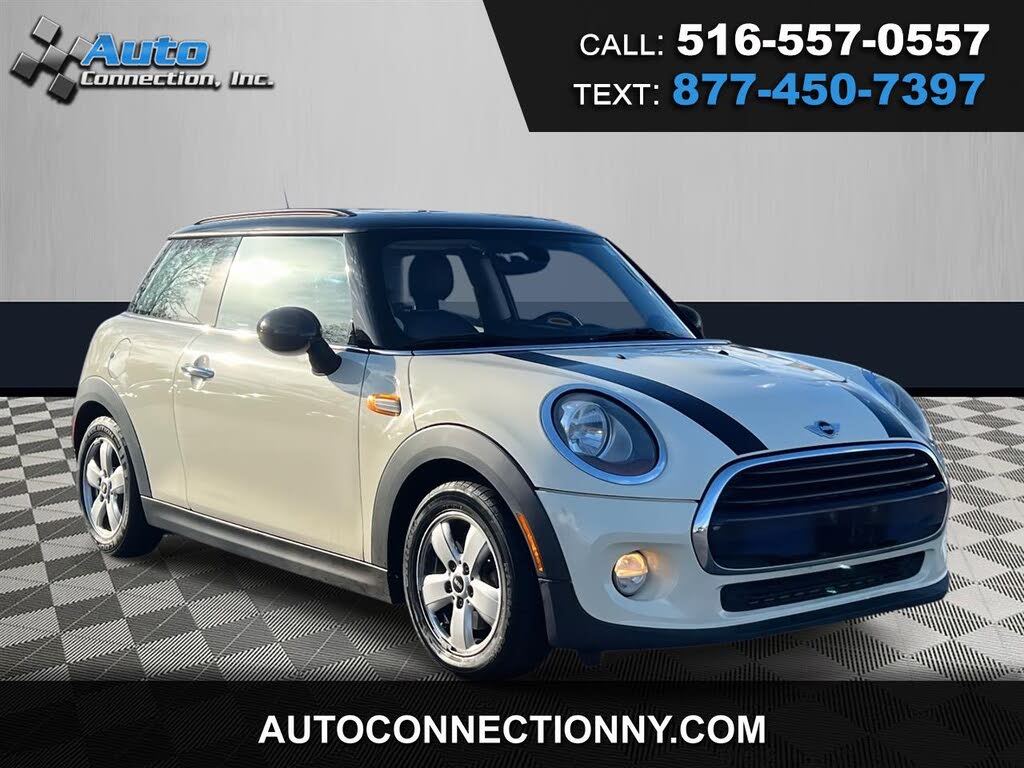 2017 MINI Cooper 2-Door Hatchback FWD