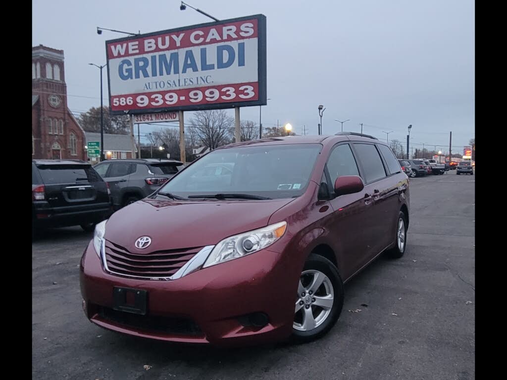2017 Toyota Sienna LE 8-Passenger FWD