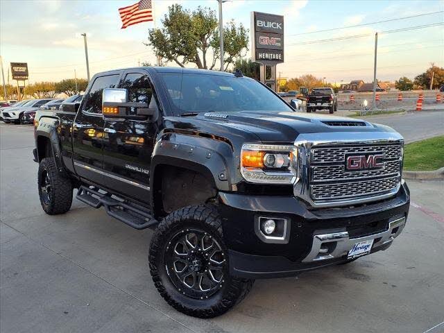 2019 GMC Sierra 2500HD Denali Crew Cab 4WD