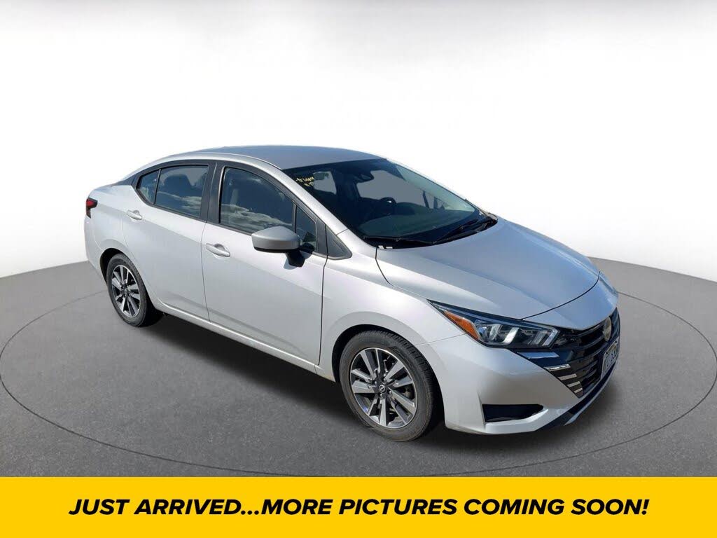 2023 Nissan Versa SV FWD
