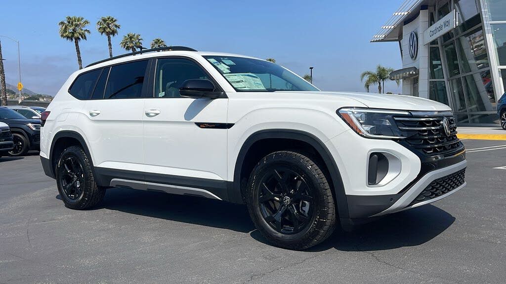 2025 Volkswagen Atlas Peak Edition 4Motion