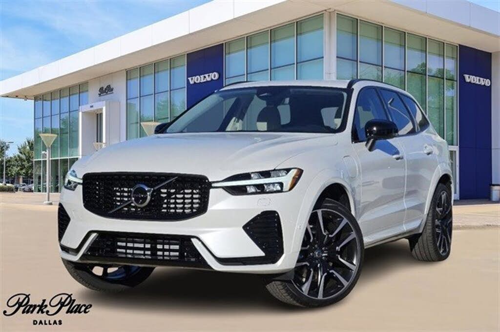 2025 Volvo XC60 Recharge T8 Ultra Dark Theme eAWD