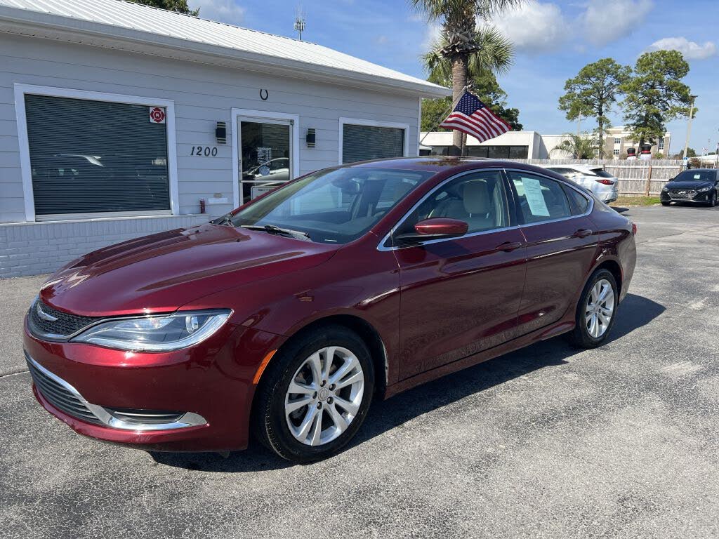 2016 Chrysler 200 Limited Sedan FWD