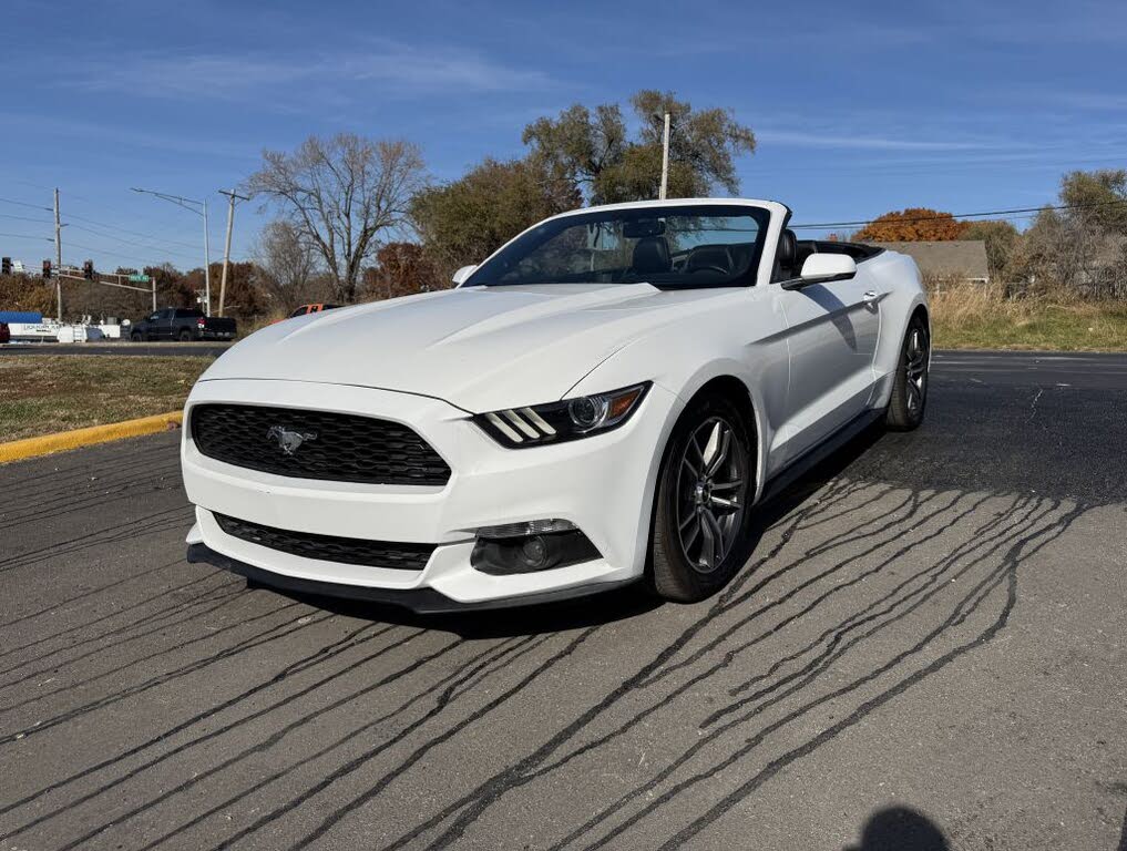 2017 Ford Mustang EcoBoost Premium Convertible RWD