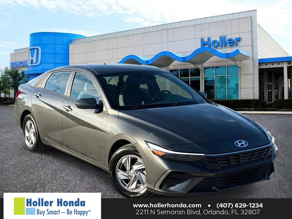 2024 Hyundai Elantra SE FWD