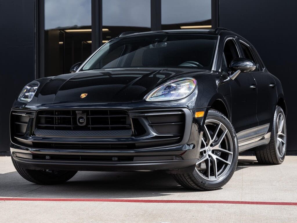 2025 Porsche Macan