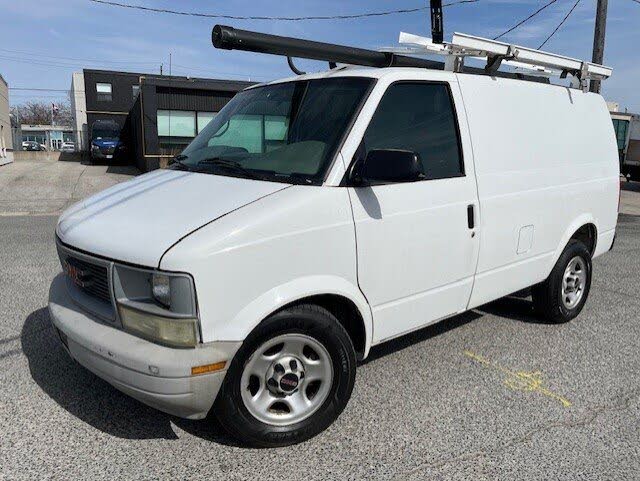 2005 GMC Safari Cargo Extended RWD