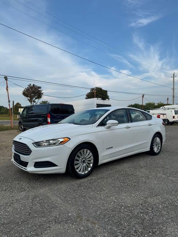 2013 Ford Fusion Hybrid SE FWD