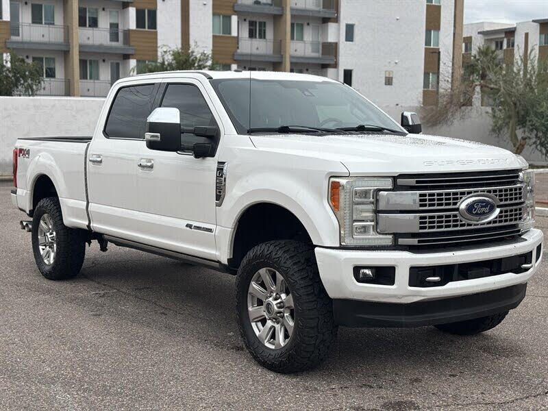2017 Ford F-250 Super Duty Platinum Crew Cab 4WD