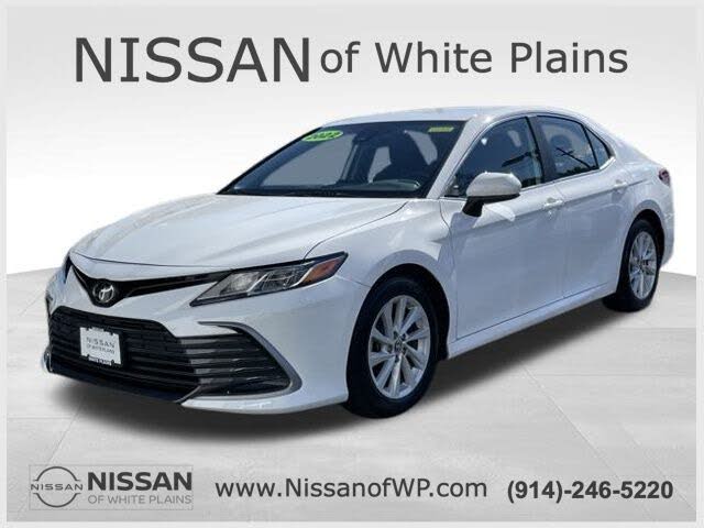 2022 Toyota Camry LE FWD