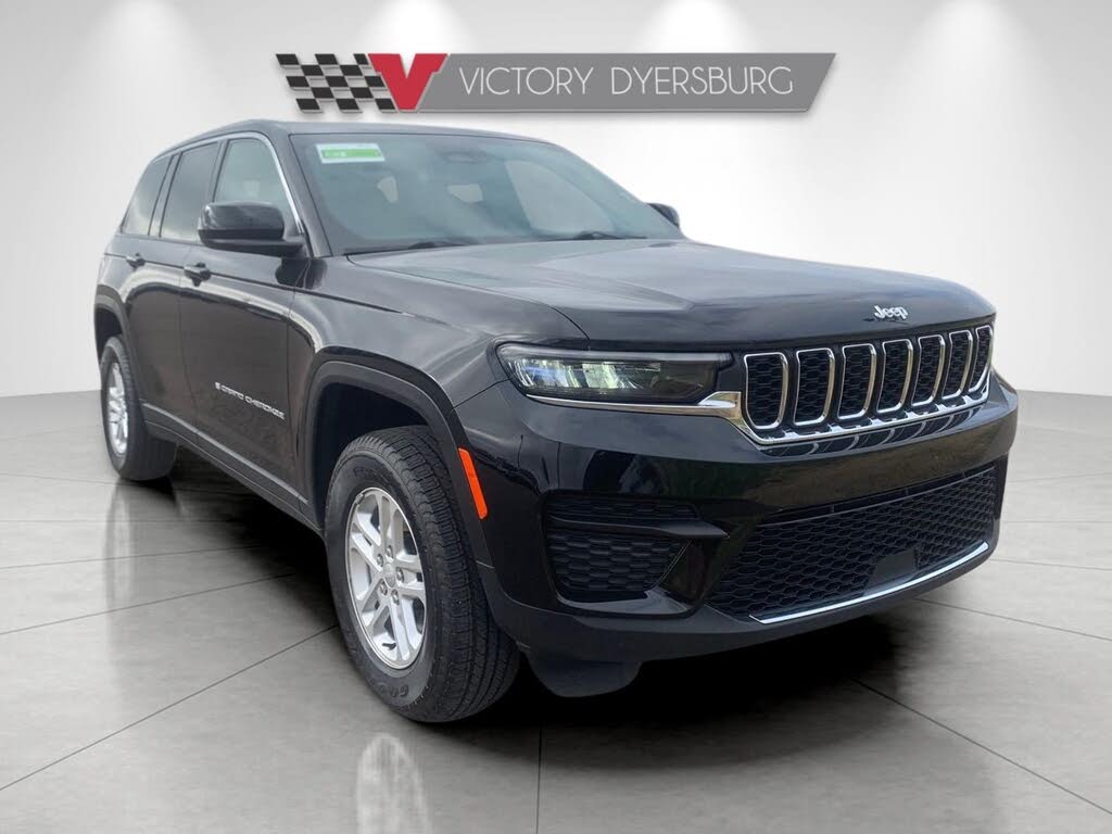 2024 Jeep Grand Cherokee Laredo 4WD