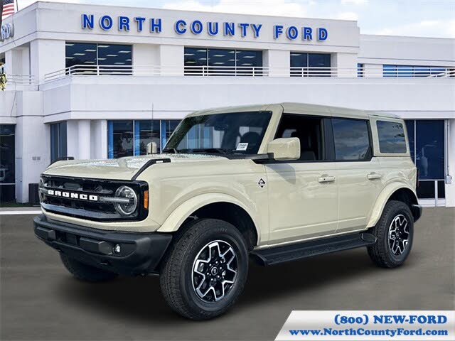 2025 Ford Bronco Outer Banks 4-Door 4WD