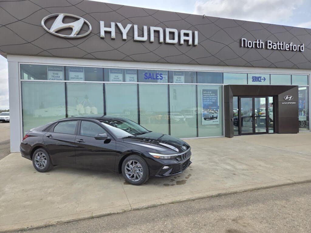 2025 Hyundai Elantra Preferred FWD