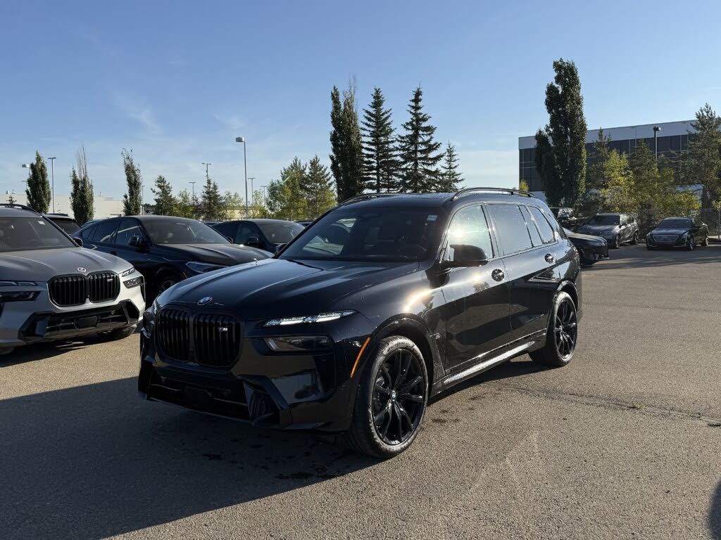 2026 BMW X7 M60i AWD