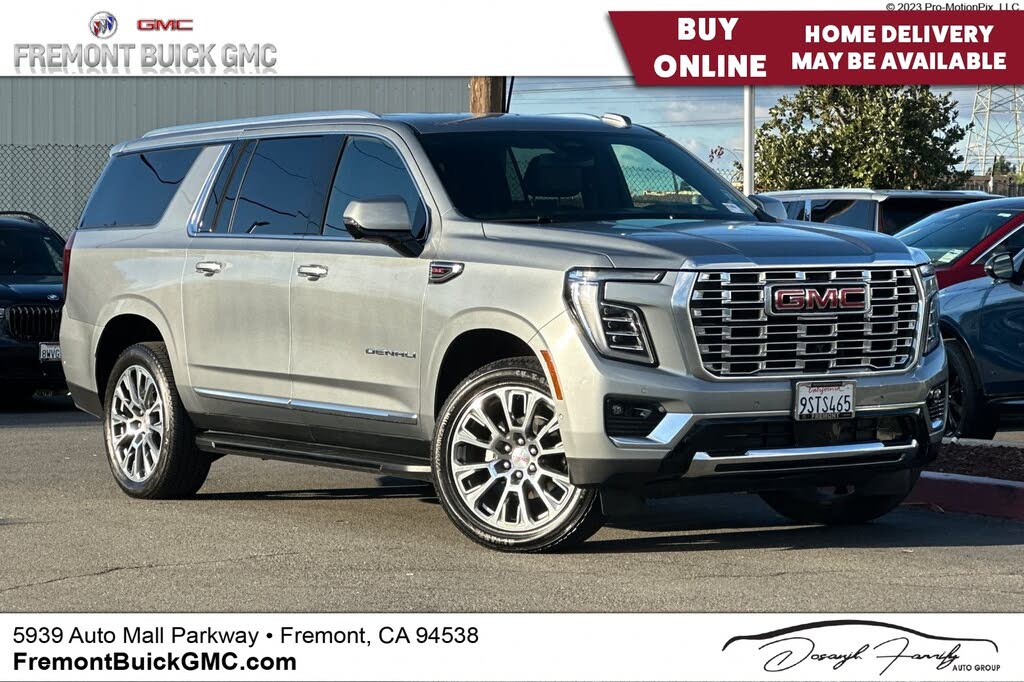 2025 GMC Yukon XL Denali 4WD
