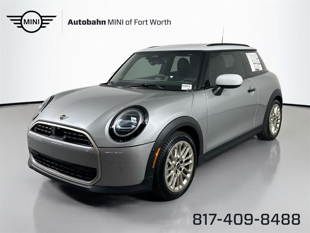 2025 MINI Cooper Signature Trim 2-door Hatchback
