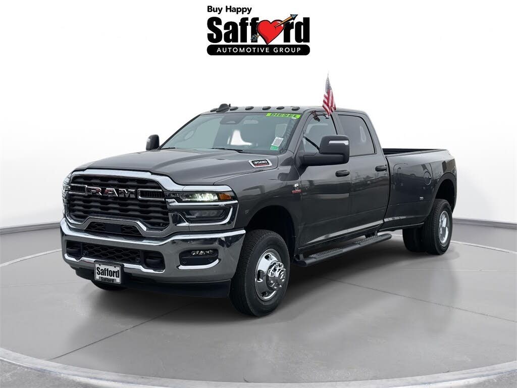 2026 RAM 3500 Tradesman Crew Cab LB DRW 4WD