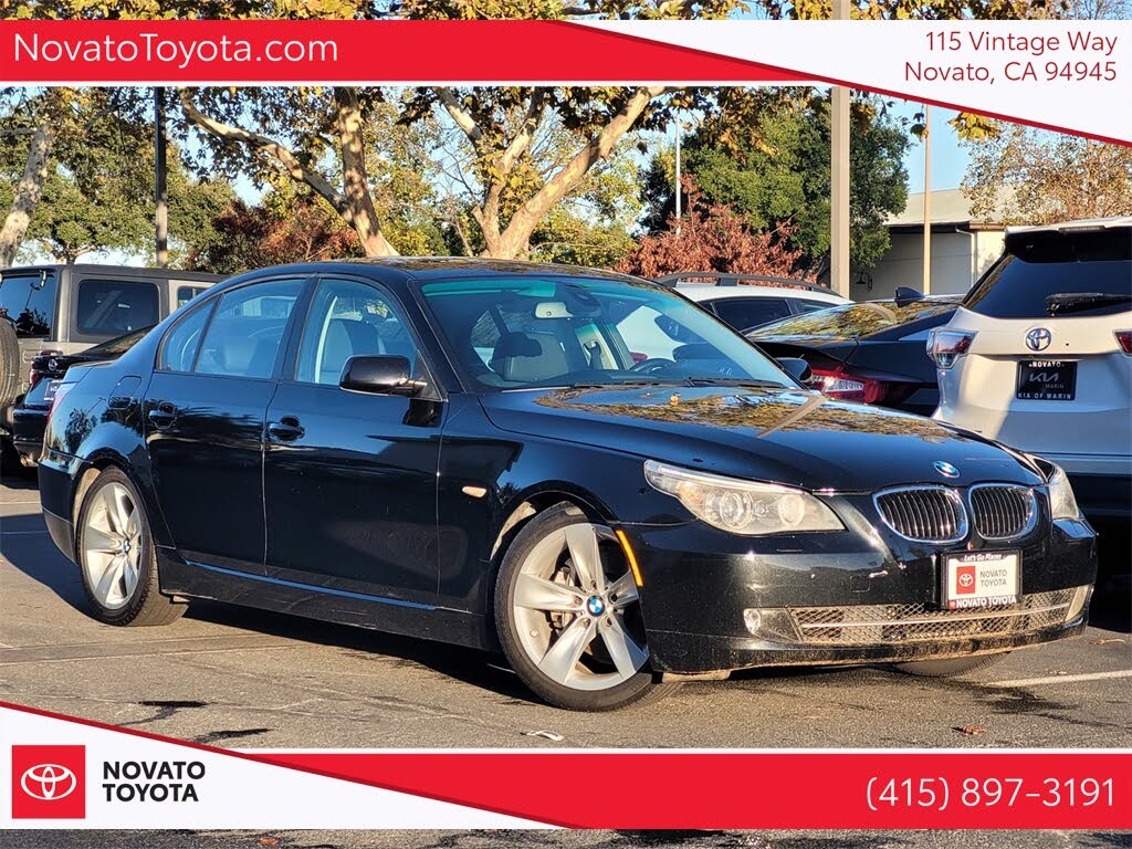 2009 BMW 5 Series 528i Sedan RWD