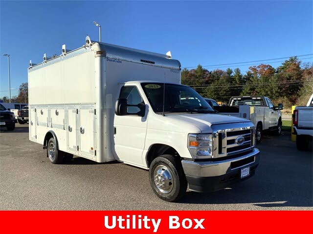 2023 Ford E-Series Chassis E-450 SD Cutaway 158 DRW RWD