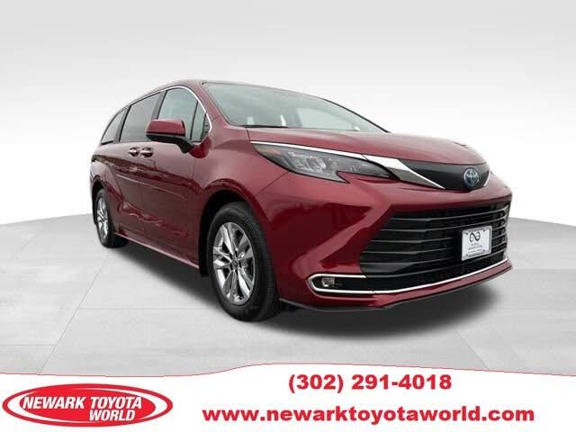 2024 Toyota Sienna XLE 7-Passenger AWD