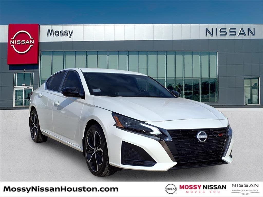 2025 Nissan Altima 2.5 SR FWD