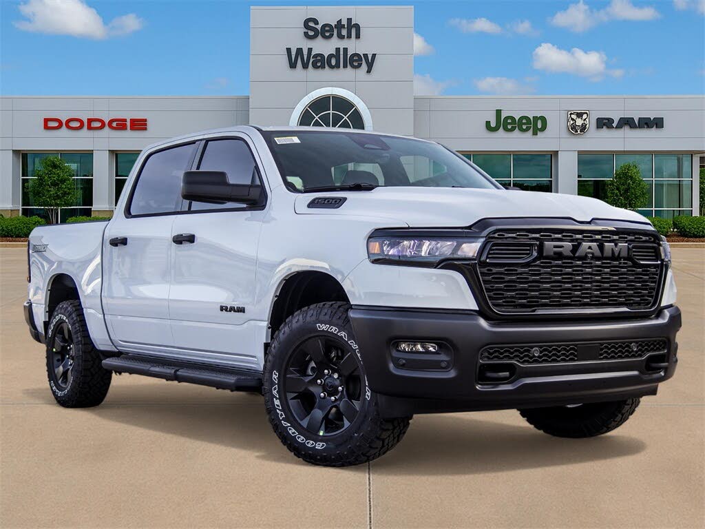 2026 RAM 1500 Express Crew Cab 4WD