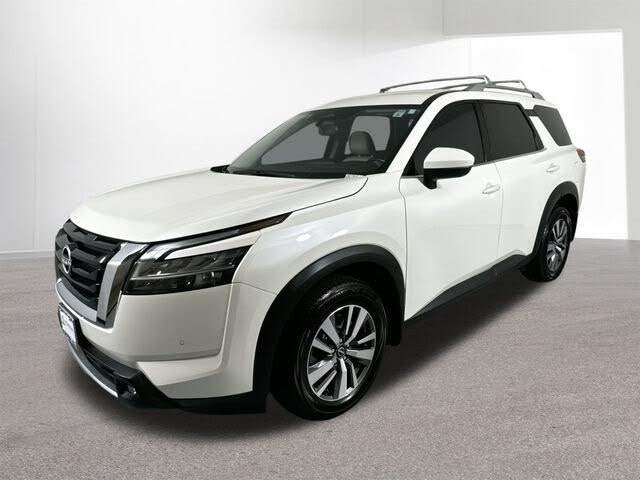 2022 Nissan Pathfinder SL 4WD