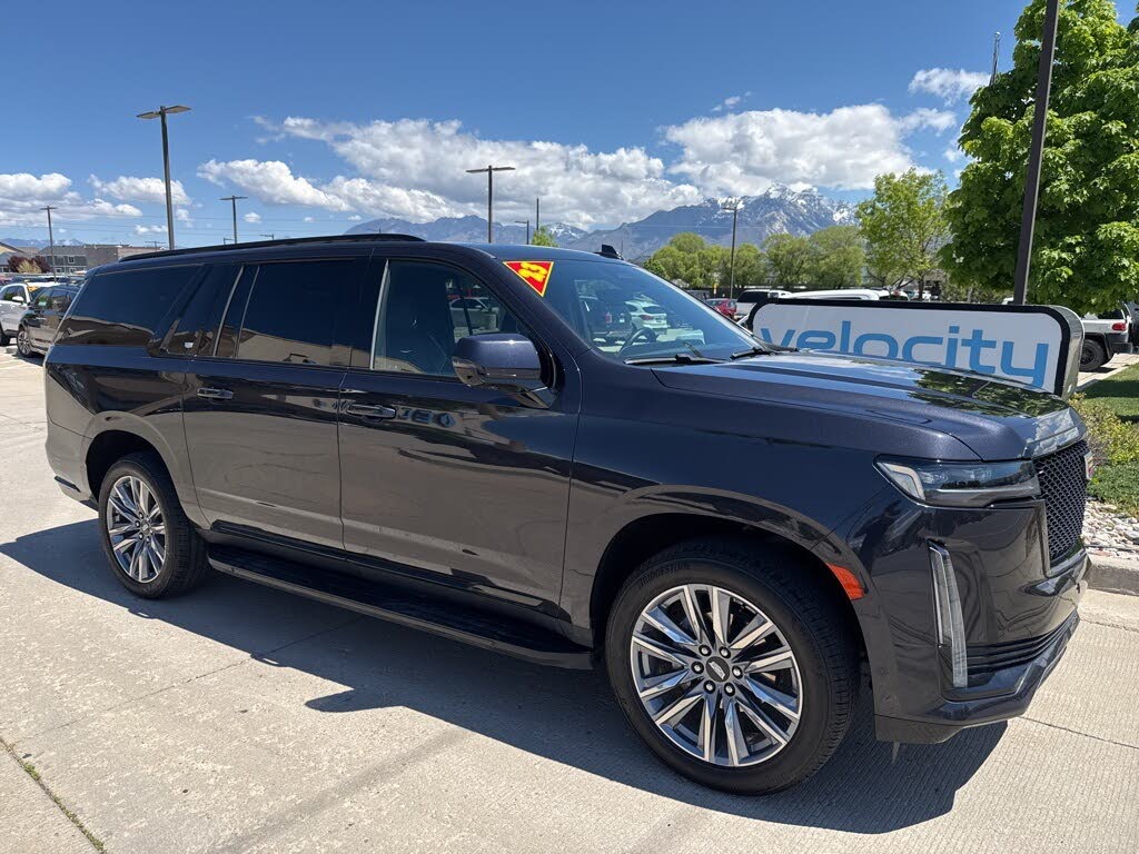 2023 Cadillac Escalade ESV Sport 4WD