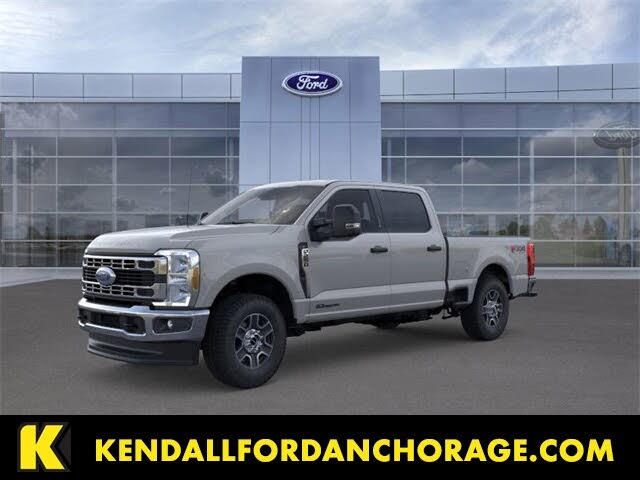 2025 Ford F-250 Super Duty XLT Crew Cab 4WD