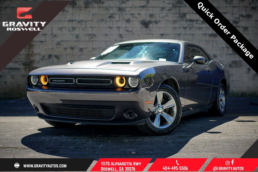 2016 Dodge Challenger SXT RWD