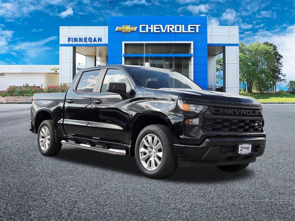 2026 Chevrolet Silverado 1500 Custom Crew Cab RWD