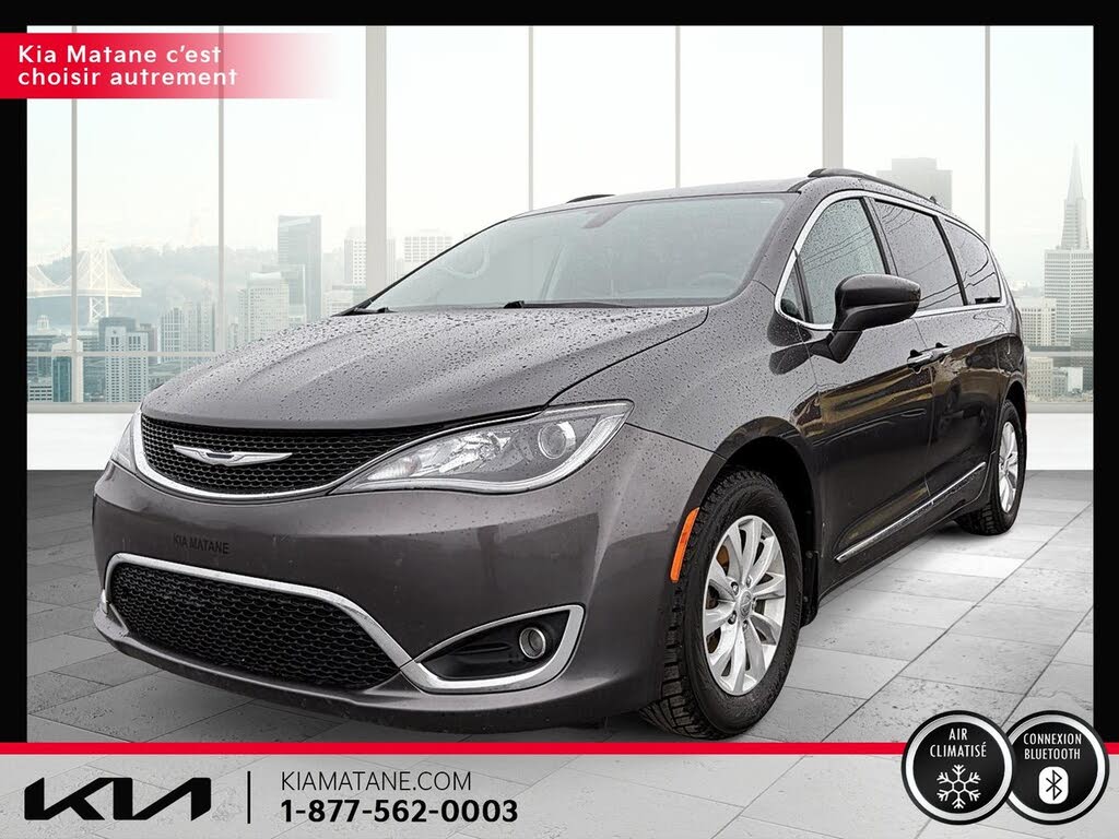 2017 Chrysler Pacifica Touring L FWD